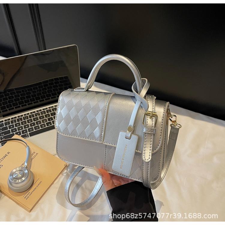 

Exquisite and fashionable handbag bag women s new foreign style versatile splicing shoulder bag high texture simple trend messenger bag серебряный