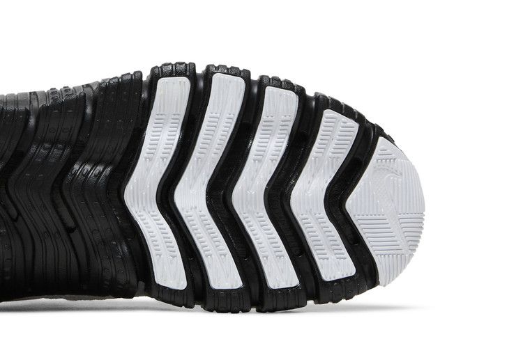 Nike Wmns Free Metcon 4 Premium 'White Black Silver'