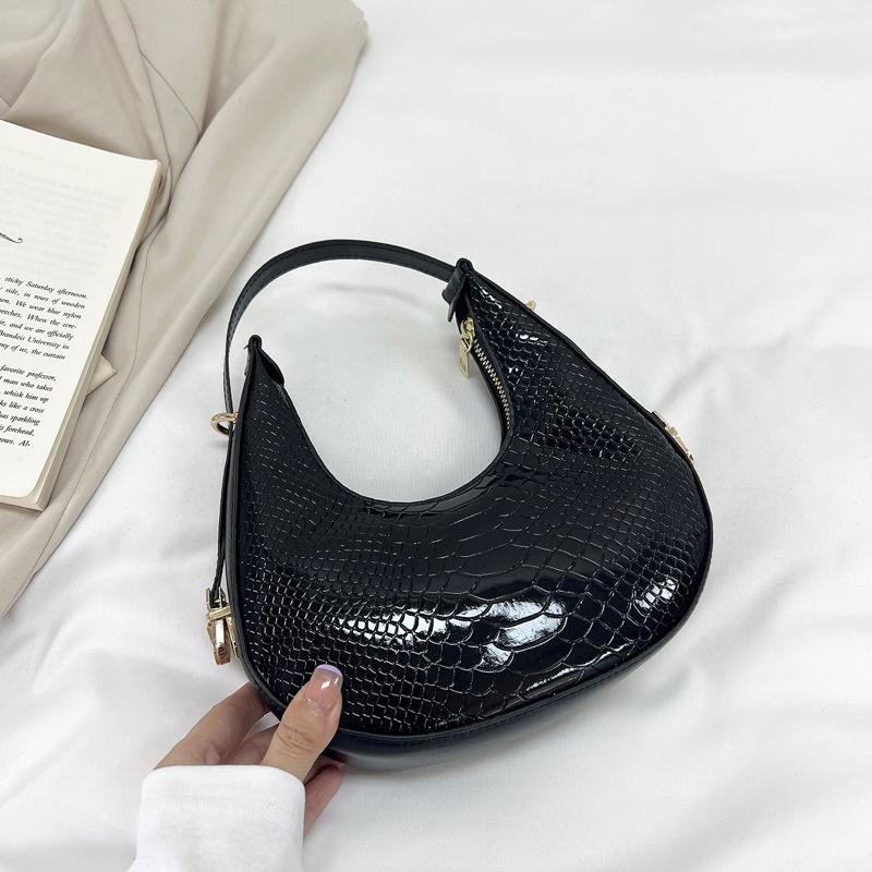 

Сумка-полумесяц в стиле ретро, летняя новая сумка 2024 года, женская модная простая сумка через плечо, повседневная сумка через подмышку чёрный