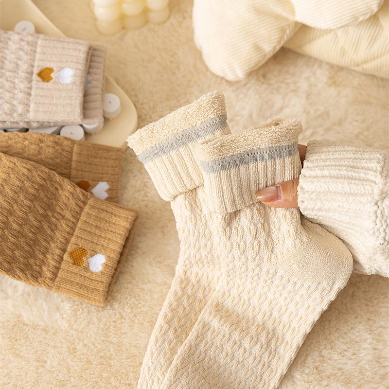 Winter Warm Socks for Women Korean Love Heart Embroidery Mid-Calf Sock Solid Color Ladies Terry Socks