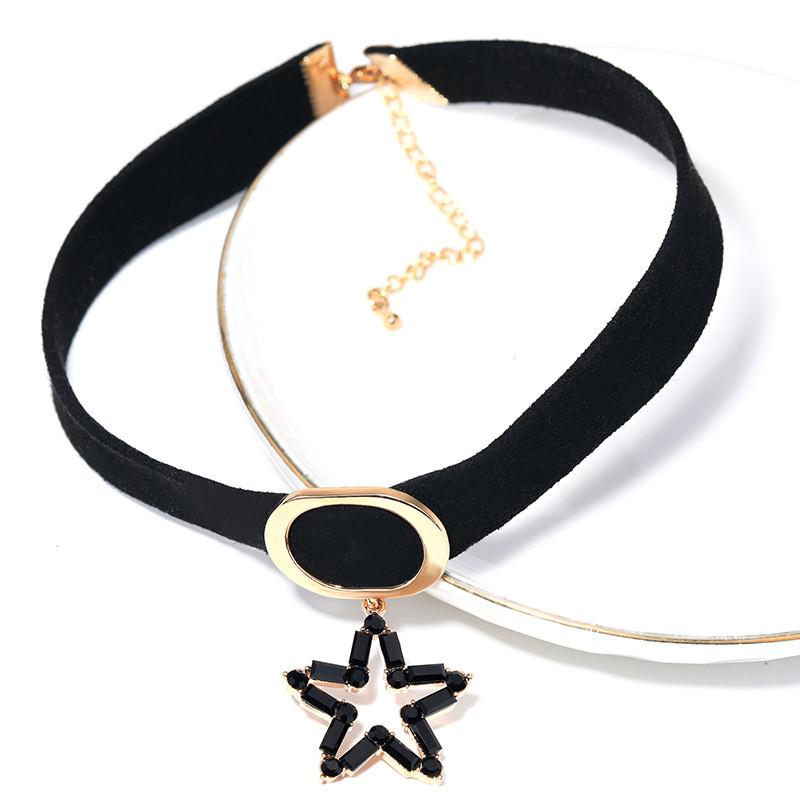 

Korean Elegant Style Short Choker Necklace For Women With Soft Velvet Chain Star