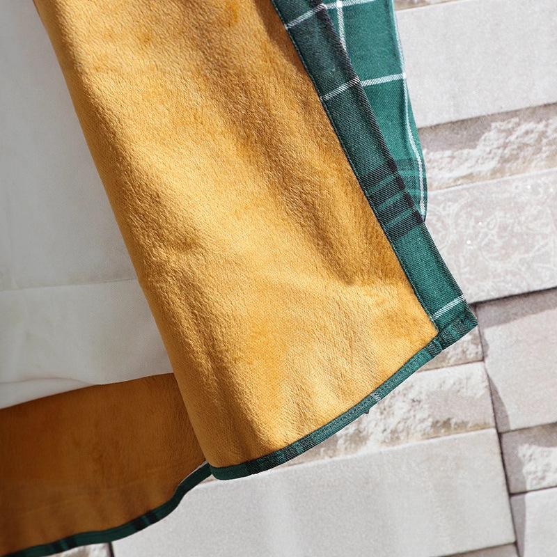 Men's Slim-Fit Fleece-Lined Plaid Button-Down Shirt - Korean Style Warm Casual Top