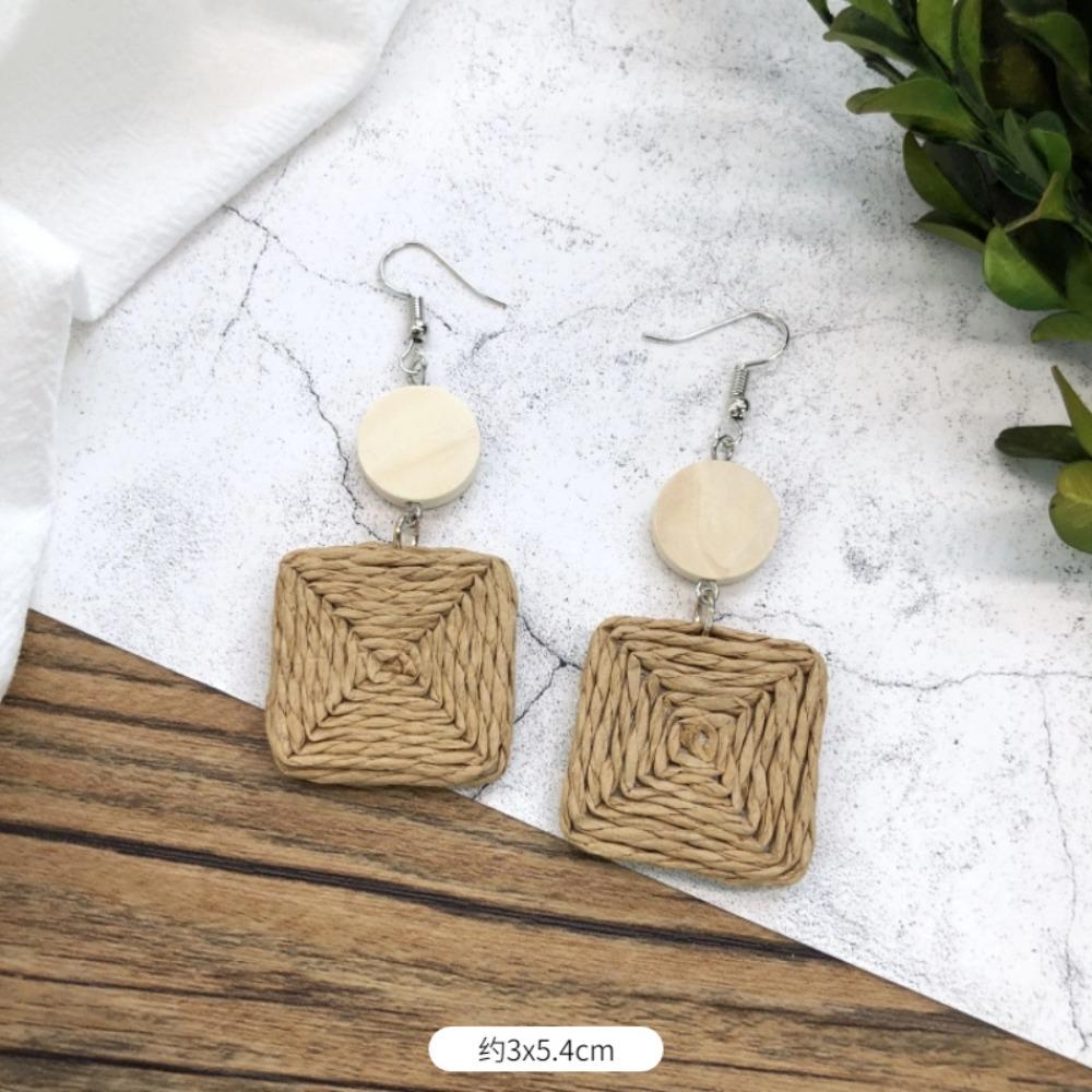 Vintage Mori Grass and Rattan Woven Handmade Earrings Bohemian Vacation Style Stud Earrings Female Ethnic Style Summer Ear Jewelry