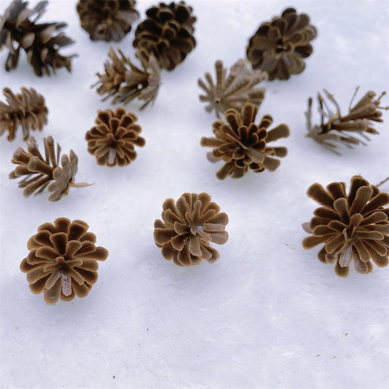 Plastic Pine Cone Ornaments: 2-6 Cm Christmas Craft & Photography Props