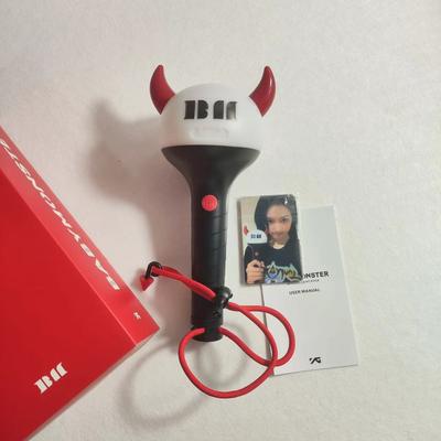 Bâton de support BABYMONSTER Bâton de support BABYMONSTER lumière de support
