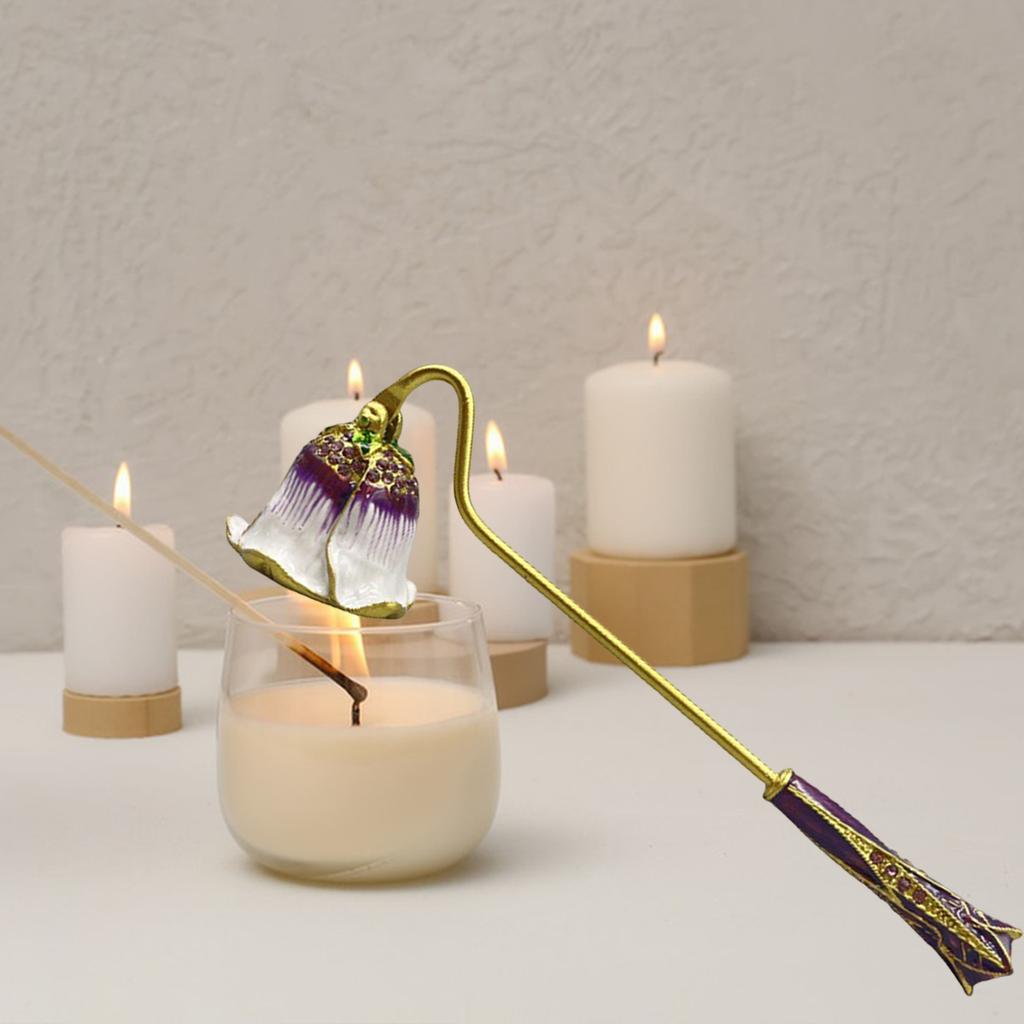 Kaarsendover met Lange Steel Anti-Slip Kaarsendover Gereedschap Gegraveerde Bloemen Wiekschaar voor Kaarsliefhebbers Huisdecoratie