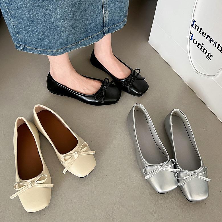 Silver square head ballet style light mouth flat sole shoes women's 2025 new spring French skirt Mary Jane shoes