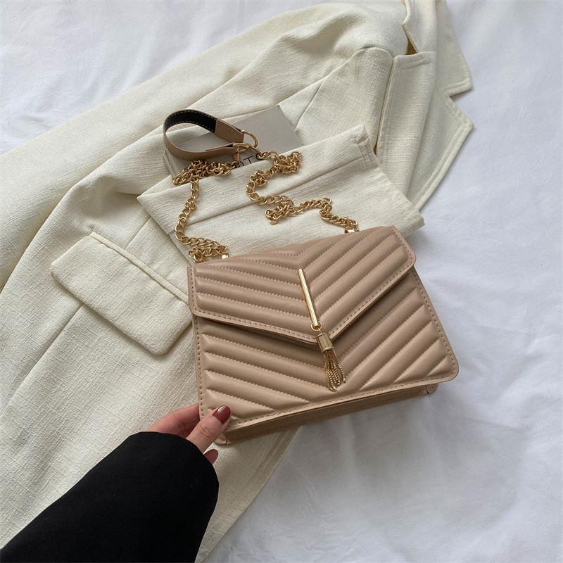 Fashionable Chain Strap Small Square Bag For Women Stylish Simple Design Casual Everyday Use