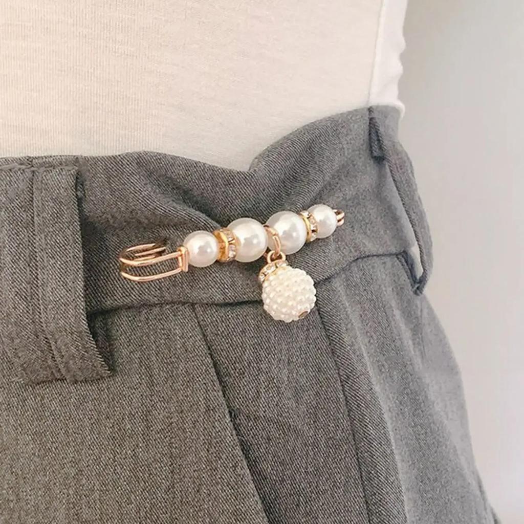 2pcs-Women New Skirt Waist Artifact Waist Pin Cute Imitation Pearl Rhinestone Brooch Anti-lighting Pin Jewelry