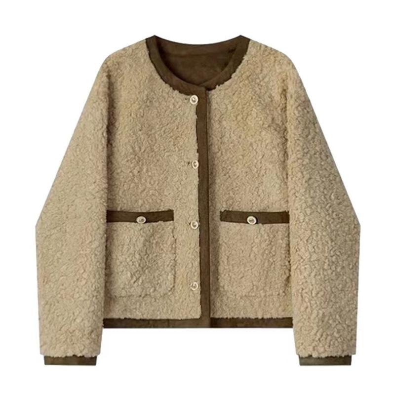 Short lamb wool coat for women in spring and early spring, new popular style for small people, unique and super good-looking tops