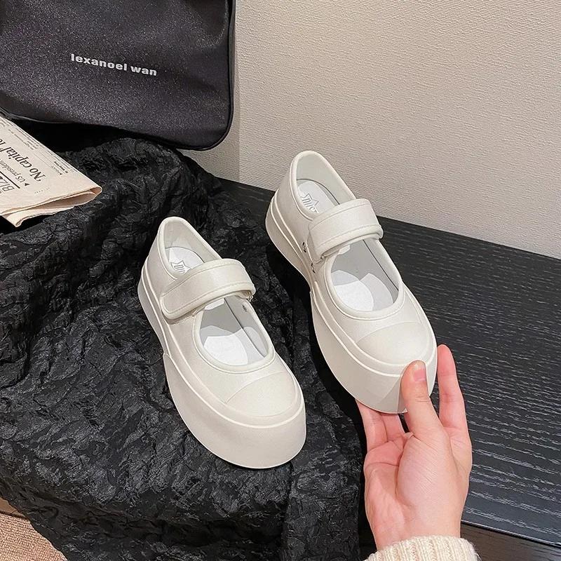 Fashion Women's Shoes 2025 Canvas Women's Vulcanize Shoes Platform Outdoor Women Sneakers Solid Shallow Round Toe Ladies Casual Sneakers
