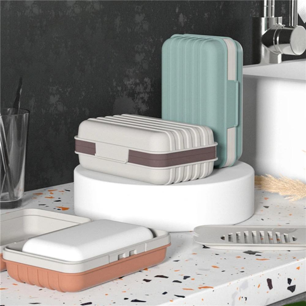 1PC Plastic Soap Dish with Lid Travel Bathroom Soap Holder Compact Soap Box Keeps Dry Hygienic Storage for Bathroom Accessories