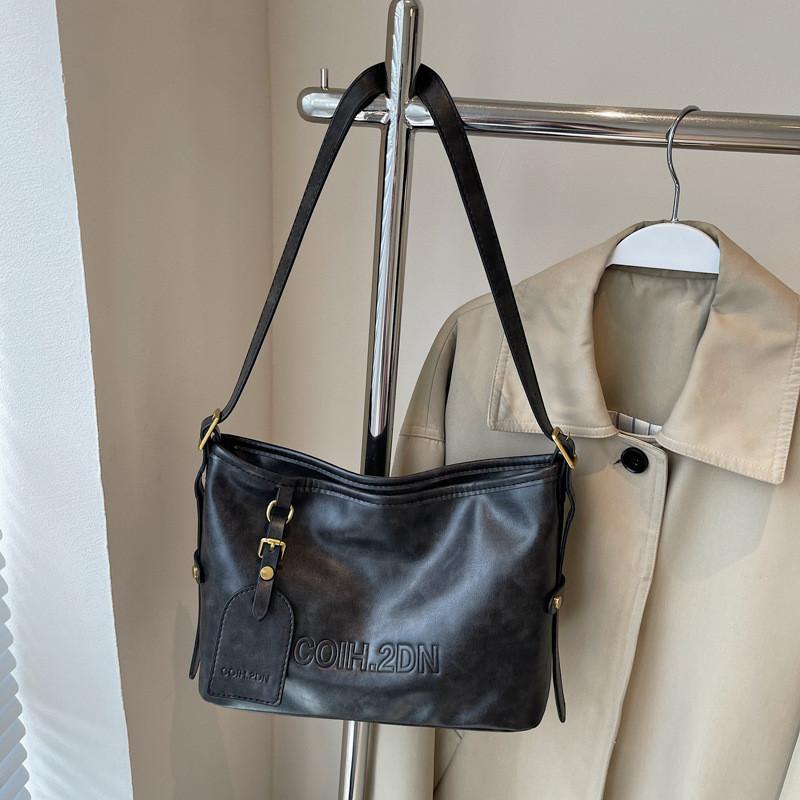 Ielgy Tote Bag Large Capacity Crossbody Retro All-Match One-Shoulder Bucket Bag