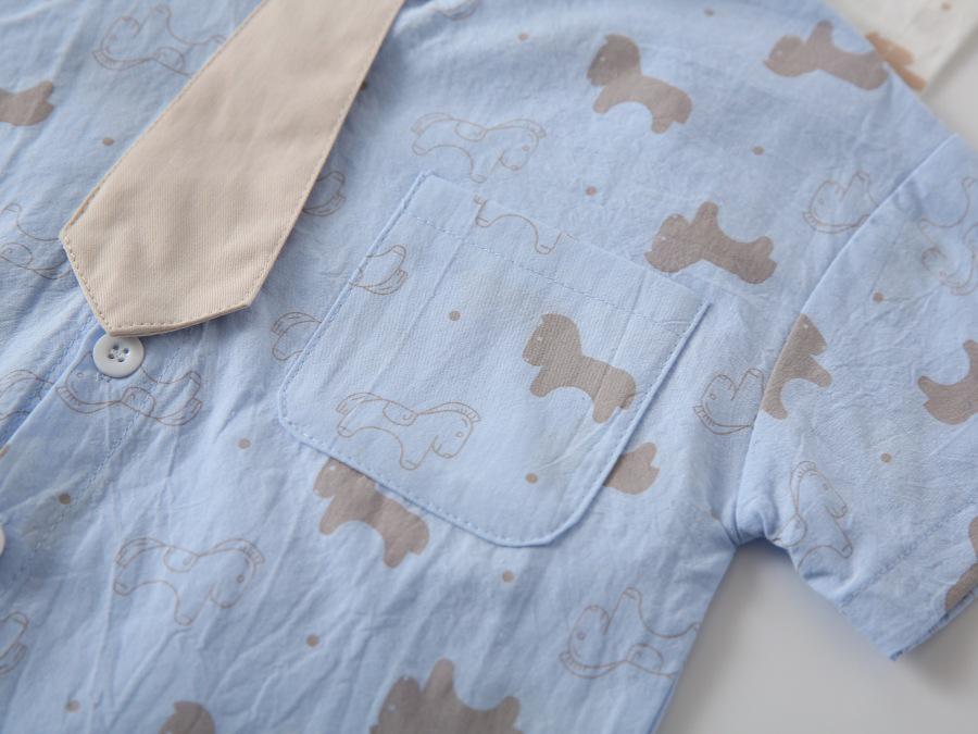 Stilvolles Jungen-Sommer-Kurzarmhemd mit Allover-Print 2026