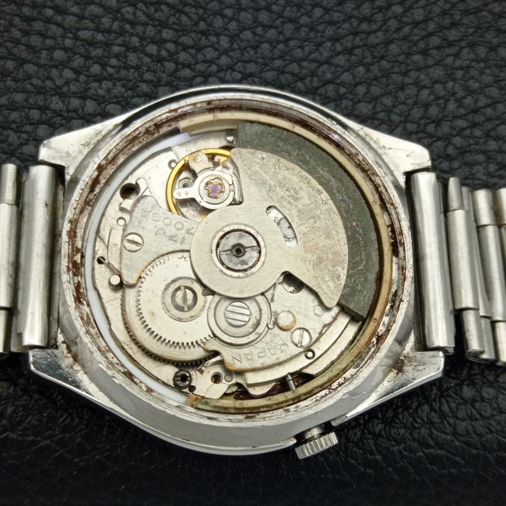 GENUINE VINTAGE SEIKO 5 AUTOMATIC JAPAN 7009A MENS BLACK DIAL WATCH A702332-5 R124-a702332