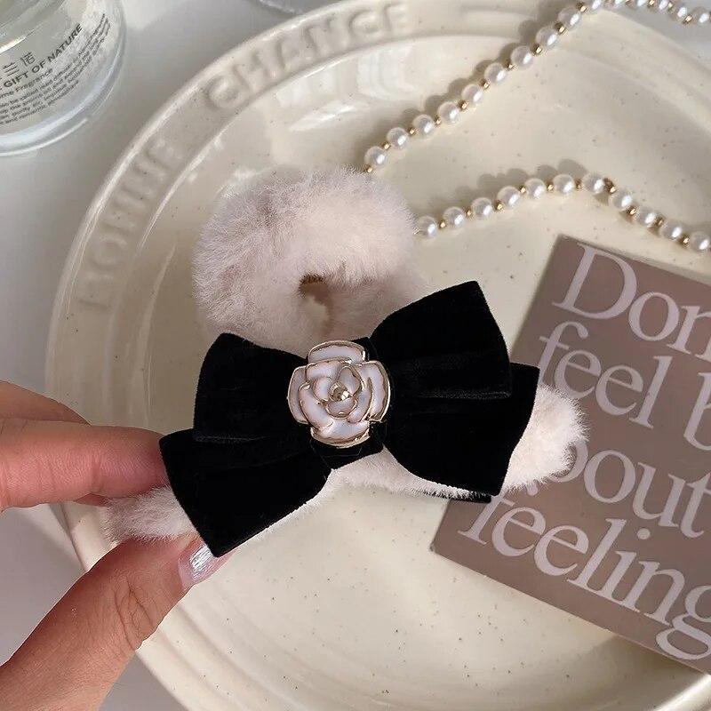 Sweet Bowknot Plush Hair Claw Clip New Classic Small Hair Clips Barrettes Hairgrips Headdress For Female Winter Hair Accessories