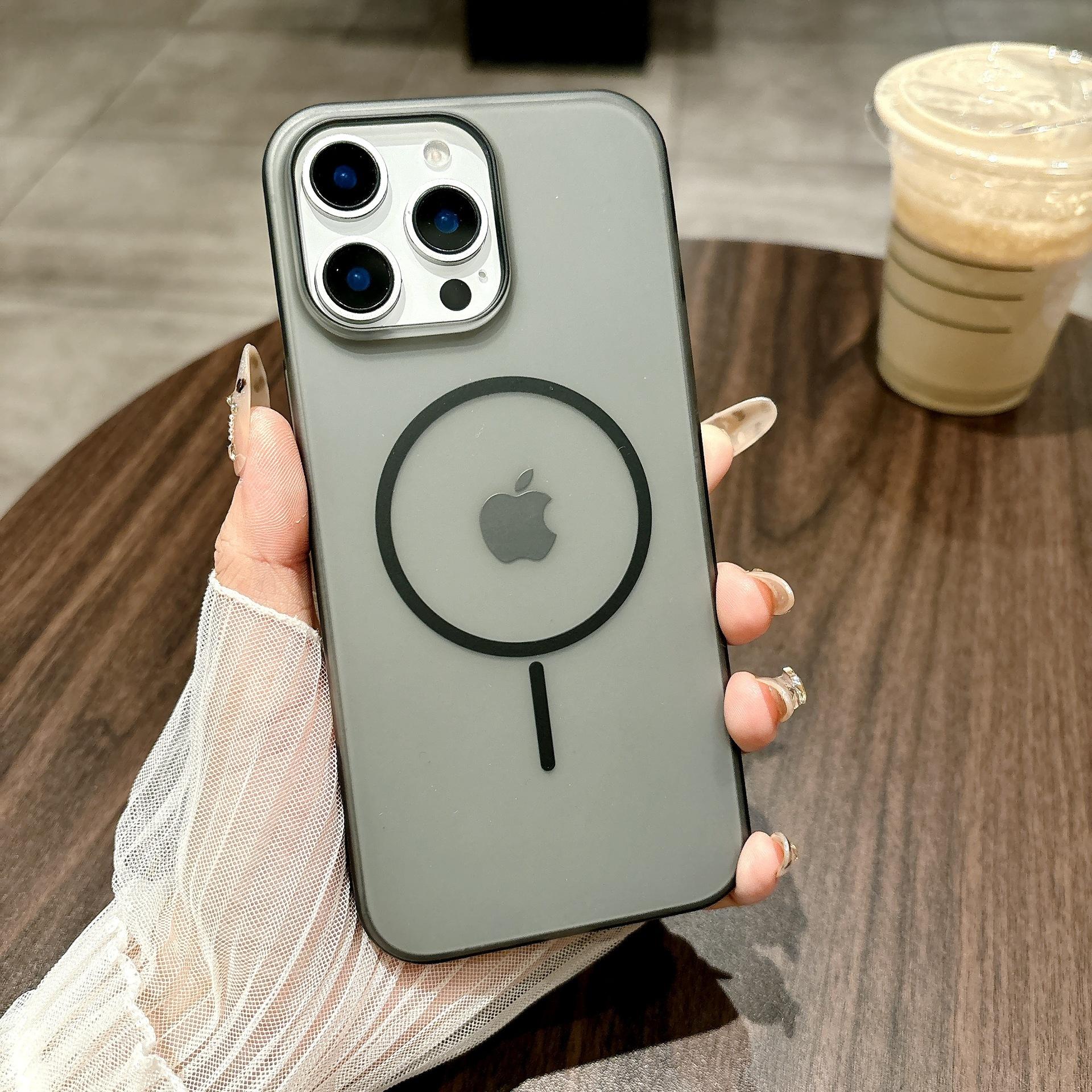

Ultra Thin Ice Mist Matte for IPhone 16 Heat Dissipation Breathable Phone Case for Apple 15promax Thin Loop Magnetic Case For iPhone11