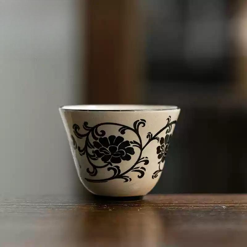 Min Kiln Carved Tasting Tea Cup Retro Style Small Tea Cup Kiln Green Gray Glaze Ceramic Household Chinese Kung Fu Tea Set