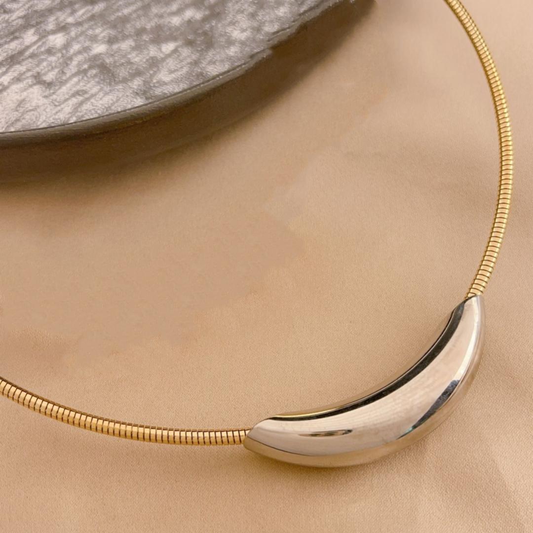 

Htpwe Ожерелье из нержавеющей стали с цепочкой «змейка» в виде капли воды для женщин, с 18-каратным золотым покрытием, парное праздничное ожерелье, для вечеринок, повседневное, с цирконом