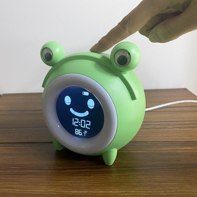 

Мультяшный Лягушонок Детский Будильник Ночник Тренажер Сна с Цифровым Дисплеем, Успокаивающие Звуки Природы, Питание от USB, Компаньон для Сна, Батарейки Не Нужны зелёный