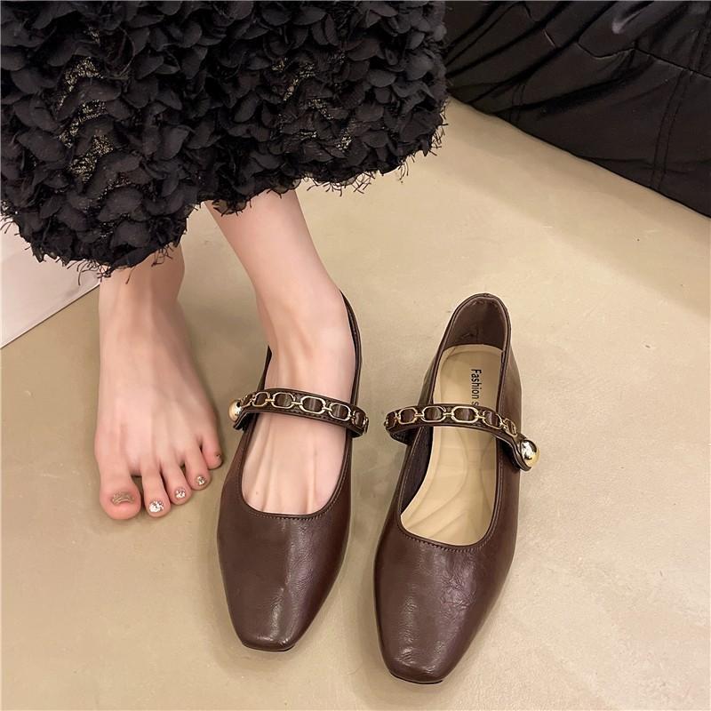 French retro single shoes women's 2025 spring new low-heeled square head fashion one-word buckle with shallow mouth Mary Jane shoes