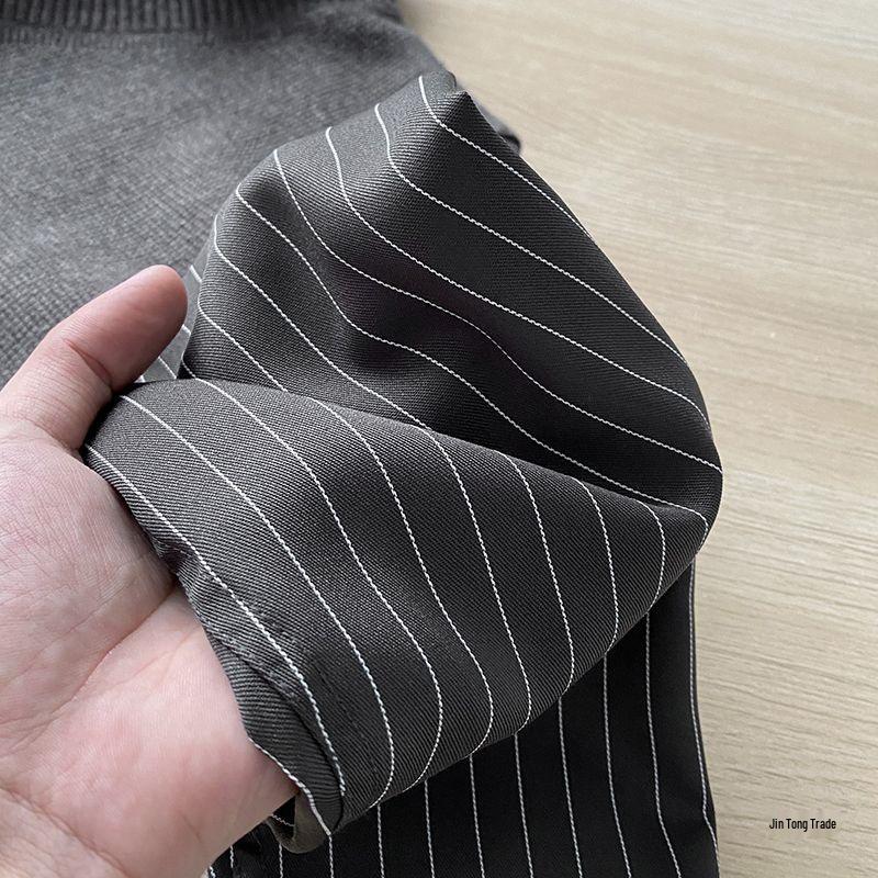 British-Style Knit Vest Shirt: Soft, Textured, Casual Two-in-One Sweater for Men - Perfect for Autumn and Winter.