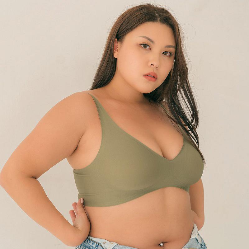 Women's Plus Size V-Neck Wire-Free Soft Support Bra with Removable Cups