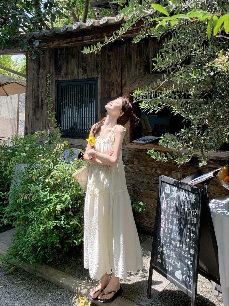 Spring 2026 French Holiday 3D Floral Tiered Camisole Dress for Women