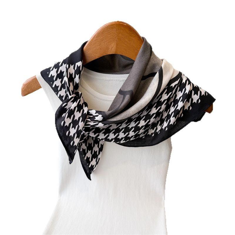 Thousand Grid Rose Herringbone Pattern Cotton and Linen Small Square Scarf Silk Scarf Imitation Velvet Headscarf Shawl Sun Protection Scarf Women's Sc