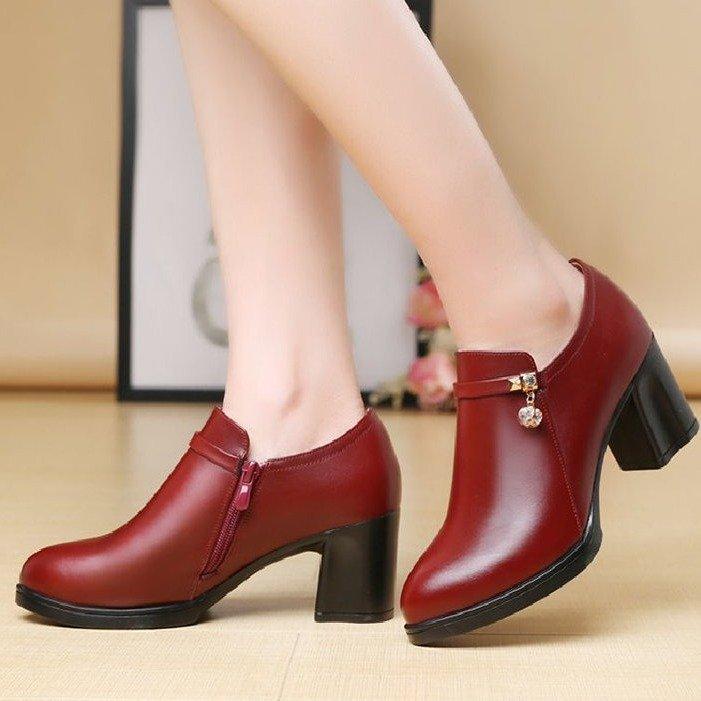 Spring and Autumn new short boots women's fashion medium heel thick heel waterproof table with drill and bare boots non-slip small leather shoes