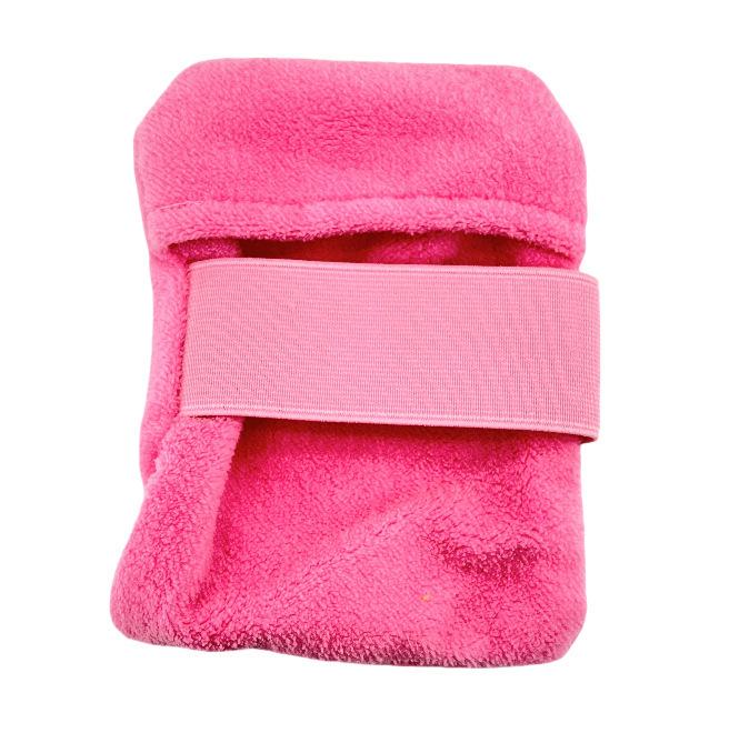 

Outdoor Sand Remover Kit: Bag, Gloves & Brush for Beach and Camping Small Bag