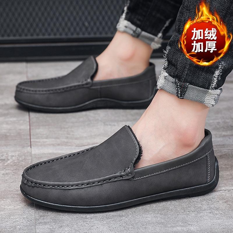 Winter new Doudou shoes soft sole soft surface casual men's shoes one pedal lazy velvet cotton leather shoes men