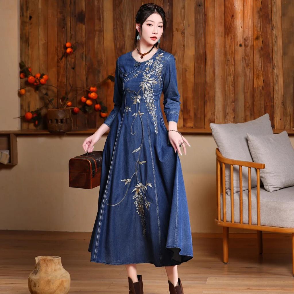 Johnature Woman Spring Chinese Style Niche Buckle Dress Fashion Embroidery Casual Vintage Cotton Long Sleeves Dress