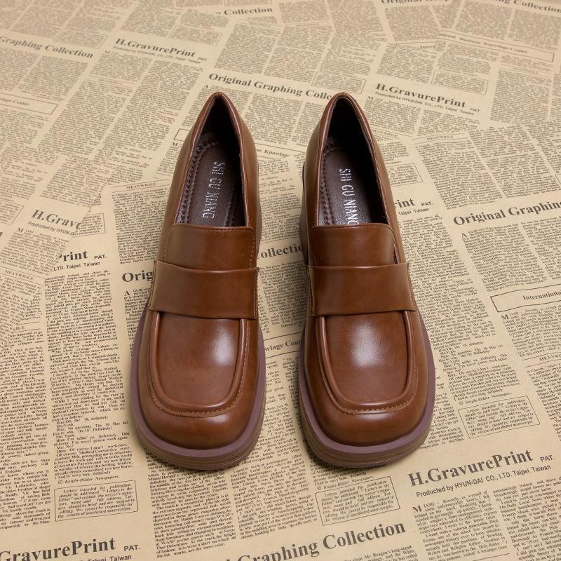 New Comfortable Thick-soled Black Small Leather Shoes for Women's Autumn and Winter Skirt Work Deep-mouth High Heels