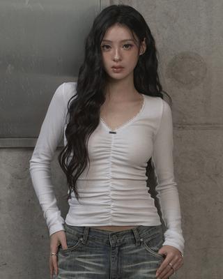 KHAKIPOINT Lace Shirring Top (Ivory)