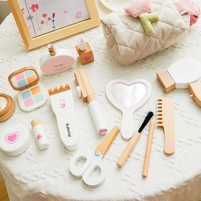 Spielzeug für Mädchenspiele Holzsimulation Kinder-Make-up-Set Baby-Kosmetikset Kinder Holzlippenstift Zeug Schönheit und Mode Spielzeug