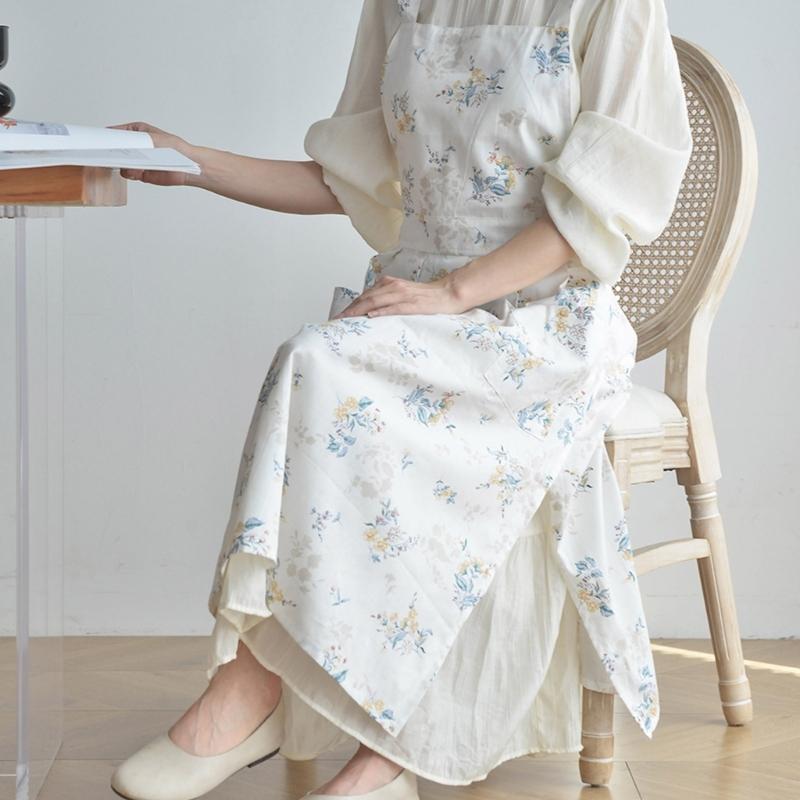Quality Cooking Apron Cleaning Apron Easy to Wash, Kitchen Cooking Apron for Chefs and Home Cooking Aficionados