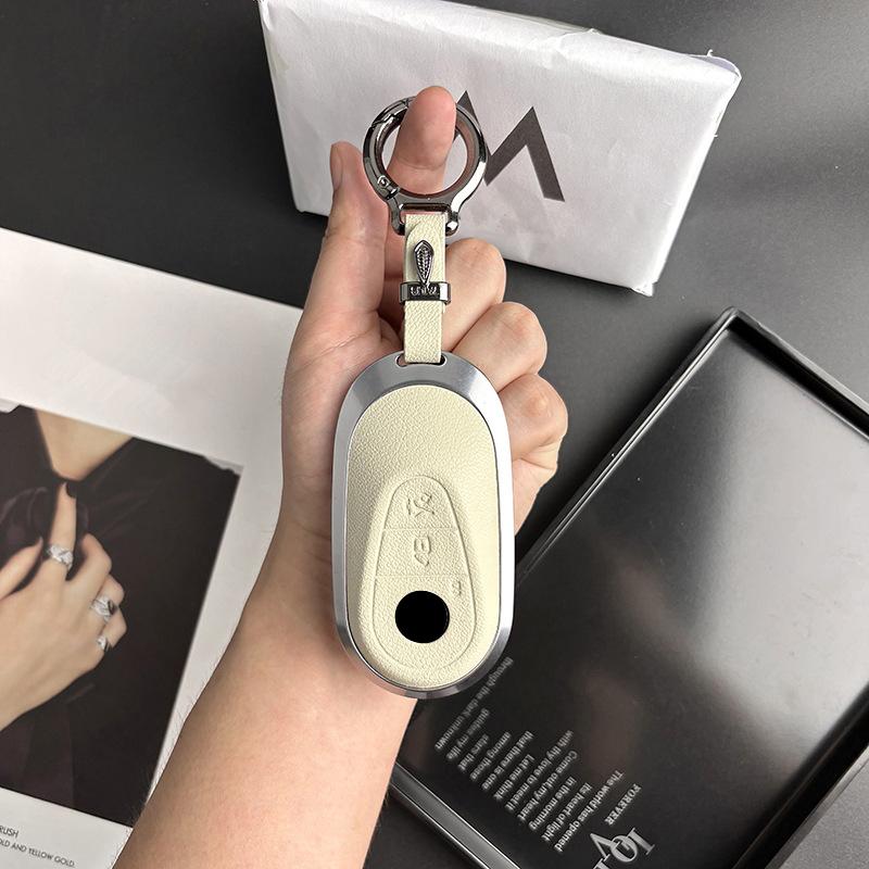 Metal Leather Car Remote Key Cover Case Holder Shell Chain for Mercedes Benz 2025 New C260L E300L S400L EQE GLC CLE C E S Class