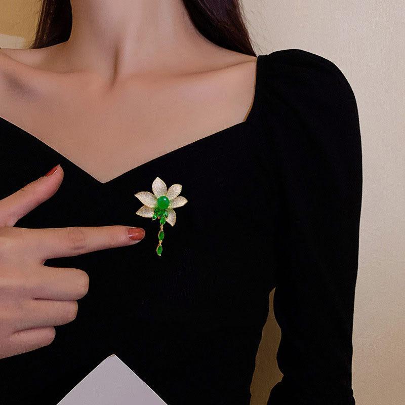 Emerald Zircon Lotus Fringed Brooch Women'S Fashion Exaggerated Wedding Dinner Clothing Accessories Corsage