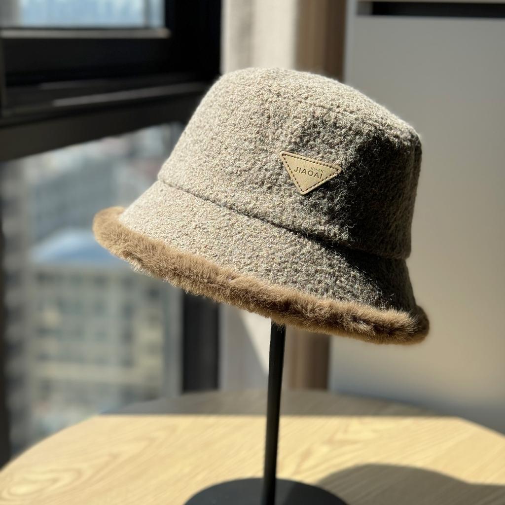 New Plush Fisherman Hat Triangle Mark Autumn and Winter Ins Versatile Warm Basin Hat Women's Lamb Velvet Ear Protection Bucket Hat