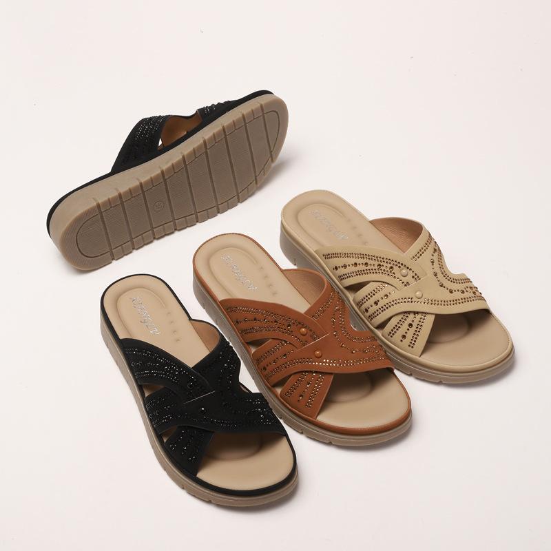 Slope-heeled Flat Rhinestone Slippers for Women Hollowed-out Flip-flops Anti-slip Travel Beach Shoes