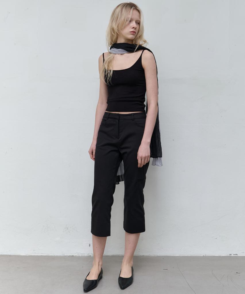 Seolan Side Detail Half Pants_Black