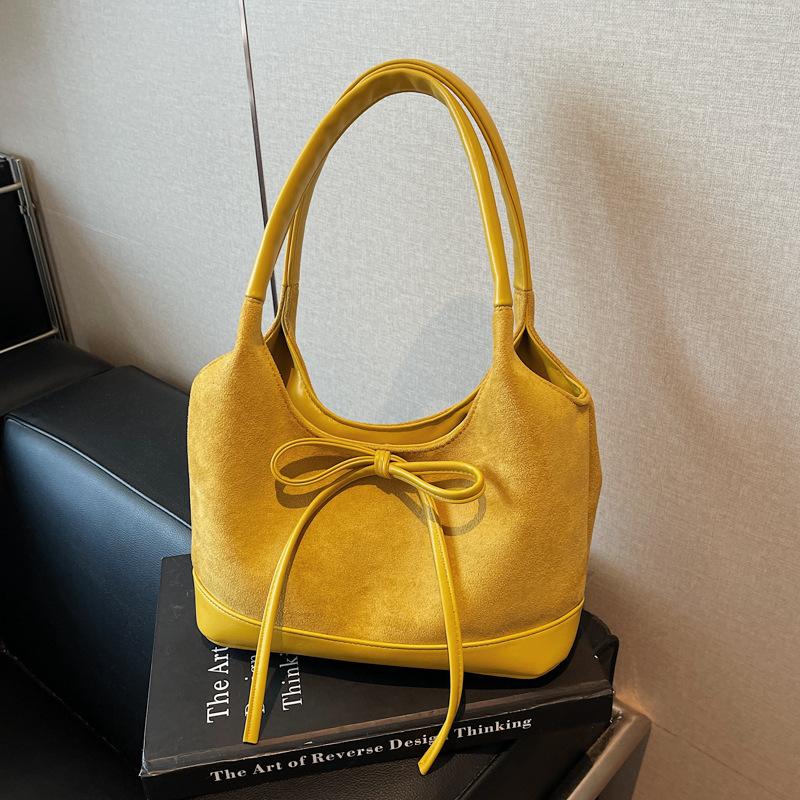 Autumn and Winter Small Bag Women's Retro Shoulder Underarm Bag Fashion Commuter Handbag