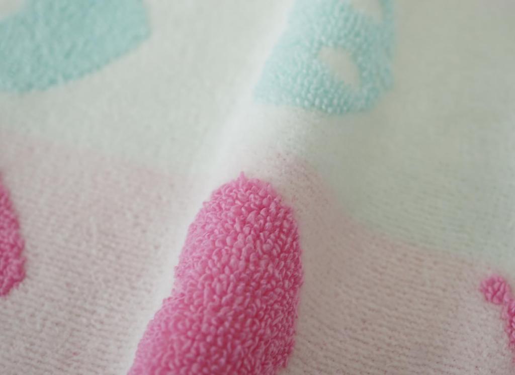 Uchino Sanrio Hyokkori Face Face Towel 34 x 75cm Ivory Kuromi 4812F139 I Approx.