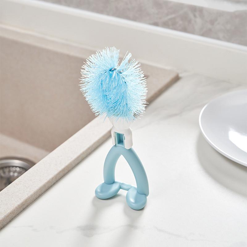 Kitchen Cleaning Brush With Plastic Material For Pots And Dishware