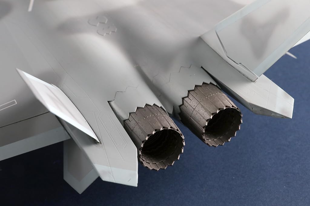 Trumpeter Stavebnice plastového modelu čínského stíhače Mighty Dragon 05864 1/48 J-2S (Letoun)