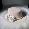French Retro Pearl Flower Wool Flat Top Top Top Hat Autumn and Winter Small Fragrant Wind Big Brim Street Shot British Woolen Hat