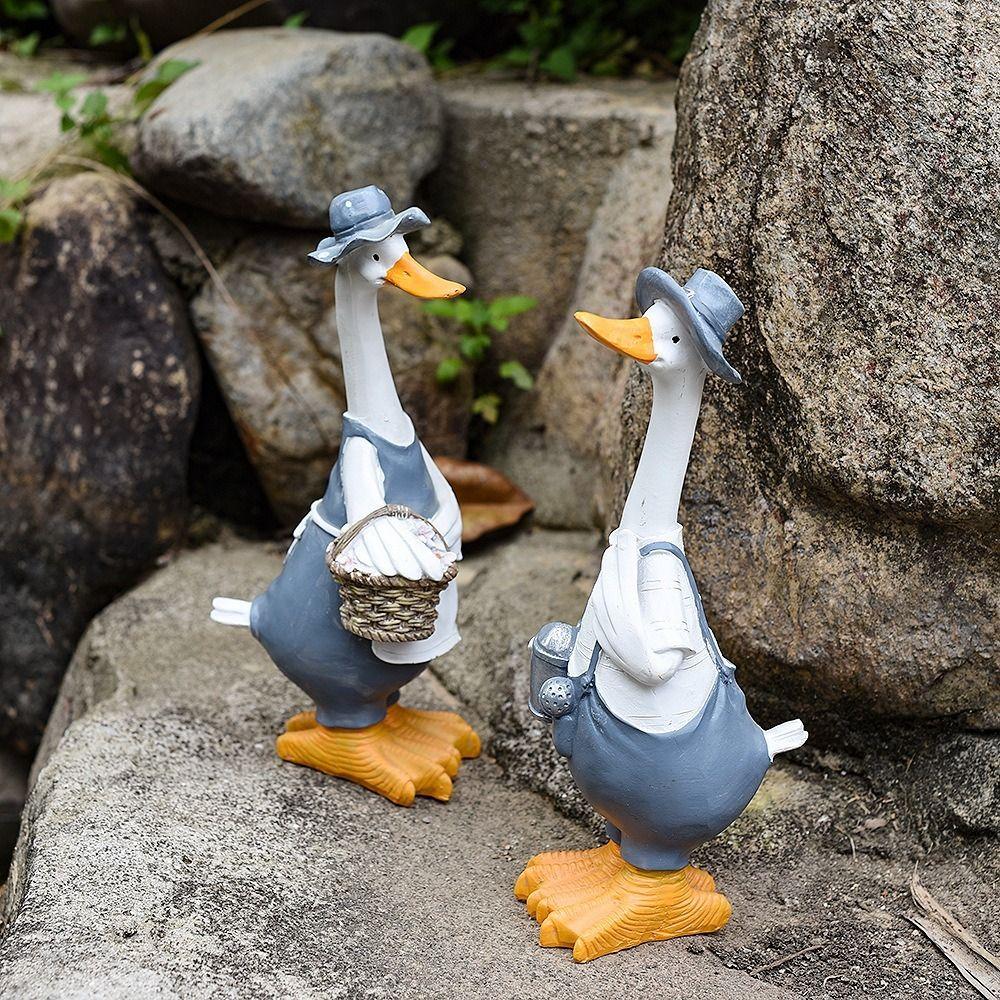 Duck Sculpture Artificial Garden Sculpture Resin Novelty Garden Statues  Patio Outdoor Decor