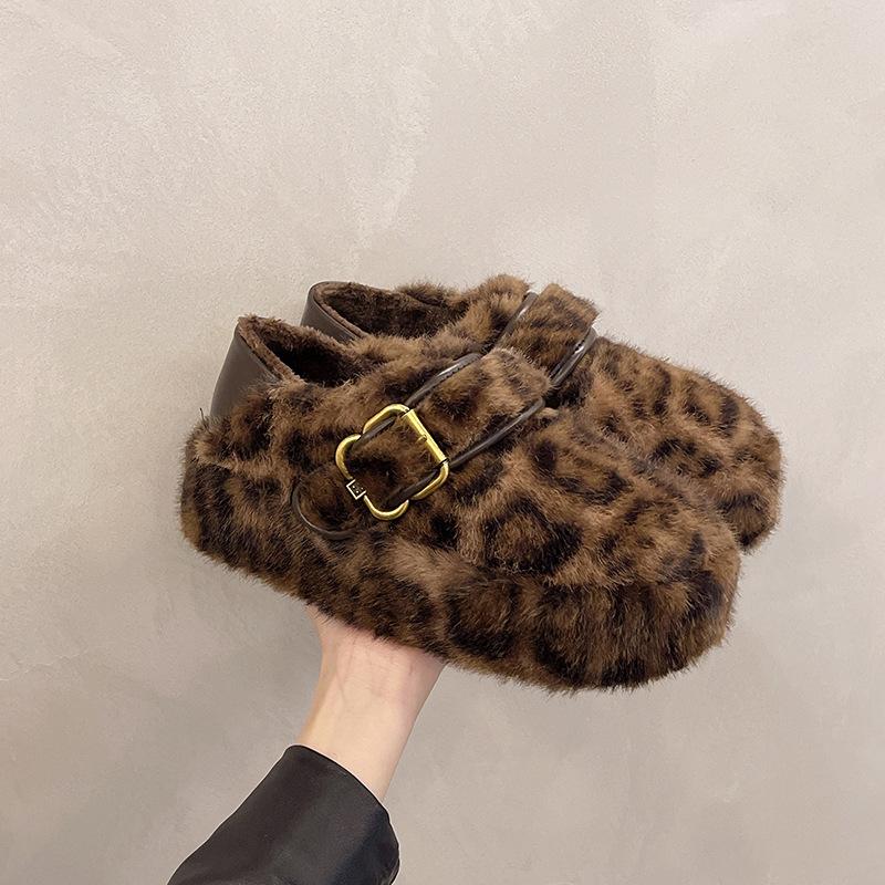 

Мягкие туфли-пушки для девочек с леопардовым принтом, модная осенне-зимняя верхняя одежда 2025 года, толстая подошва, мягкие и удобные, толстая подошва, пушистые ко 40 цветной печати леопарда