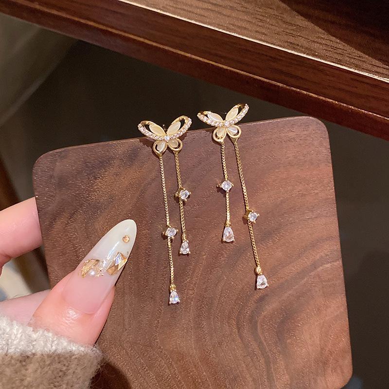 2025 Trendy Korean Micro-Inlaid Zircon Bow Earrings with S925 Silver Needle and Pearl for Women